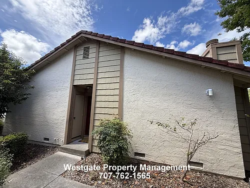 240 Park Place Dr Photo 1