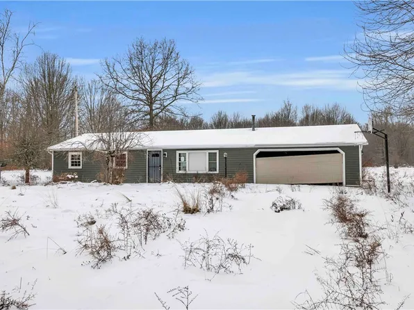 5423 Thompson Clark Rd, Bristolville, OH 44402