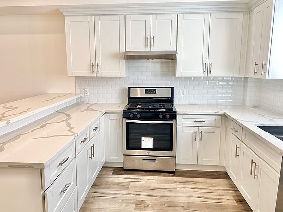 4th image of 7327 Kester Ave APT 4