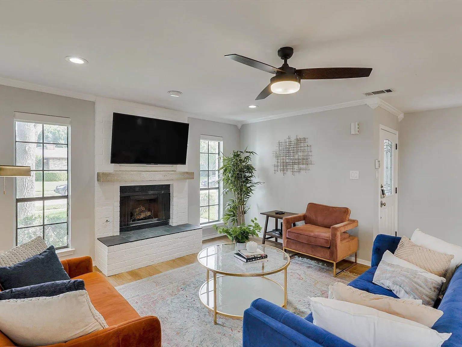 3209 Sailmaker Ln — Photo 3