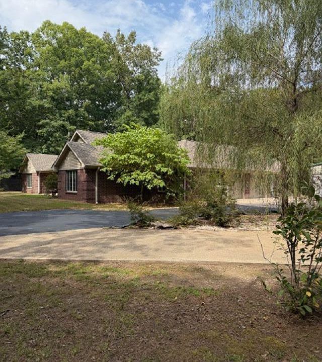 1st image of 1301 Quapaw Dr
