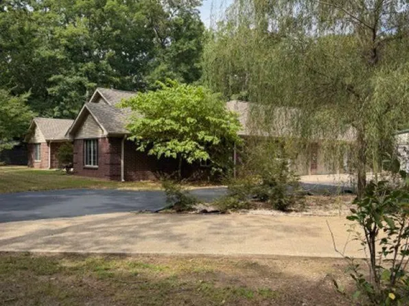 1301 Quapaw Dr, Redfield, AR 72132