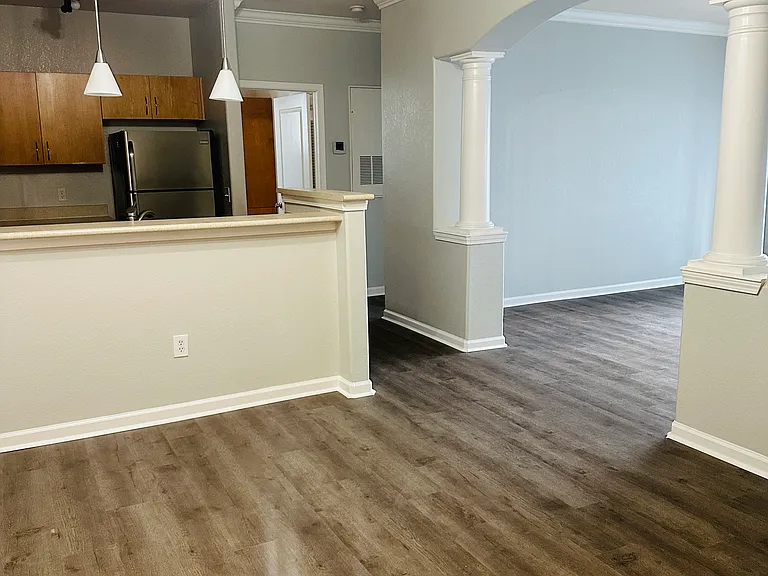 8290 Gate Pkwy W #907 — Photo 5