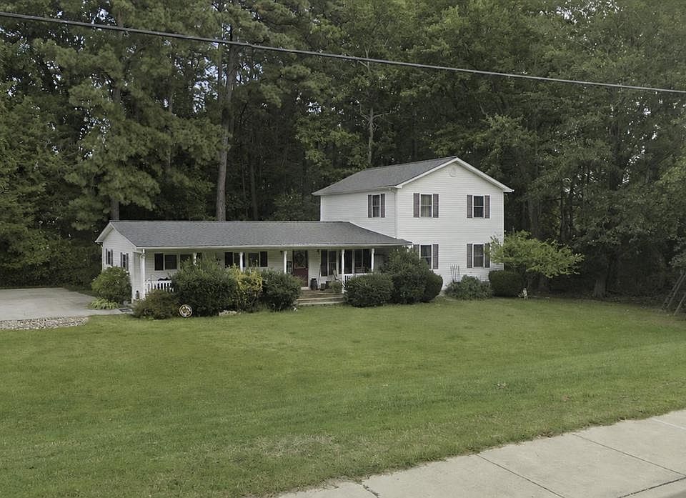 1st image of 13750 Dowell Rd
