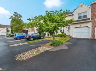 24 Revere Ct, Ewing, NJ 08628