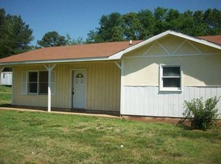 161 Farmside Dr, Forest City, NC 28043