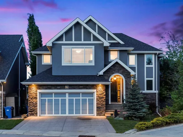 68 W Westland Cres SW, Calgary, AB T3H 0W1