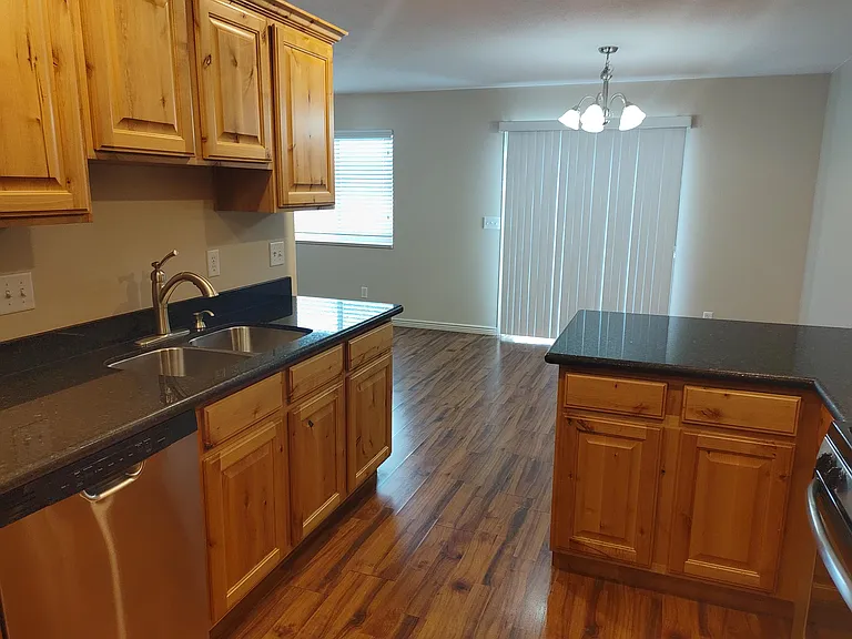 104 Seminole Dr #1 — Photo 8