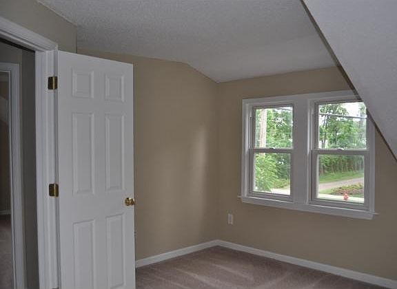 3rd image of 4917 Bald Eagle Ave