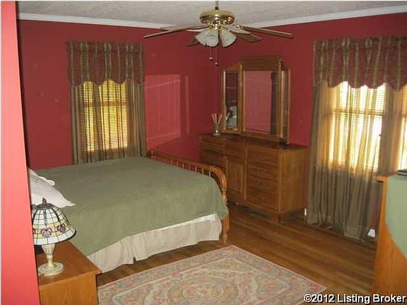 5th image of 3109 McMahan Blvd
