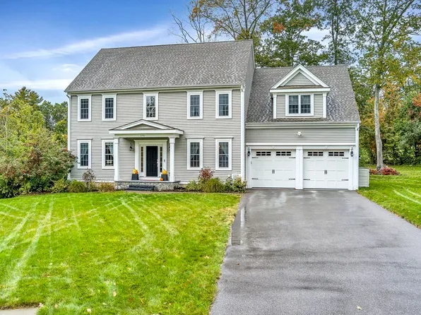 656 Shining Rock Dr, Northbridge, MA 01534