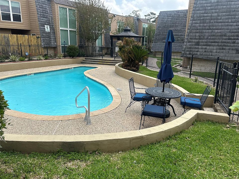 1st image of 16120 Stuebner Airline Rd APT 202