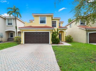 3943 Crescent Creek Dr, Coconut Creek, FL 33073