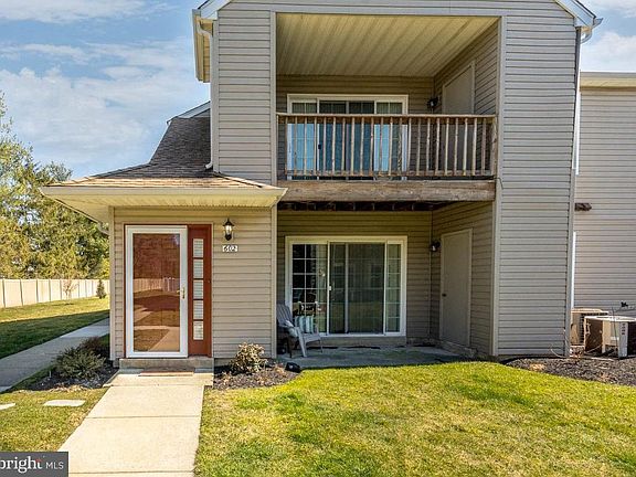 2nd image of 602 Briarwood Ct