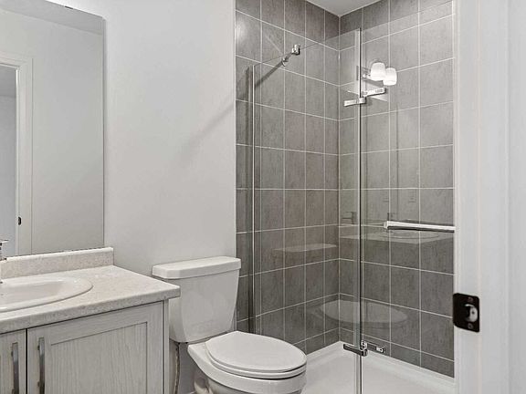 4th image of 461 Blackburn Dr #36
