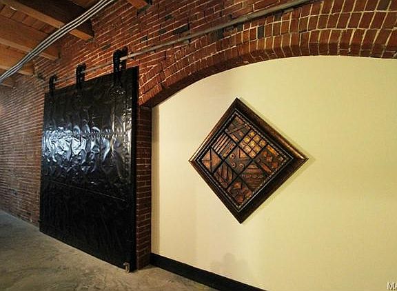 2nd image of 1123 Washington Ave #615