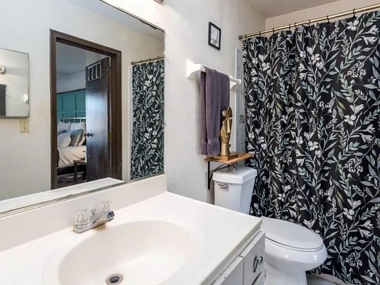 2342 Huntington Green Ct #2 — Photo 7