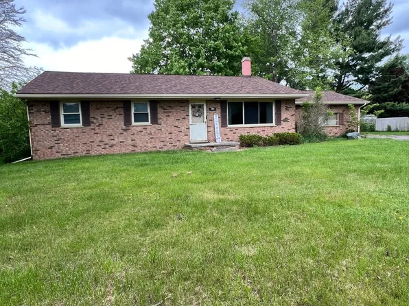 740 W Main St, Pinckney, MI 48169