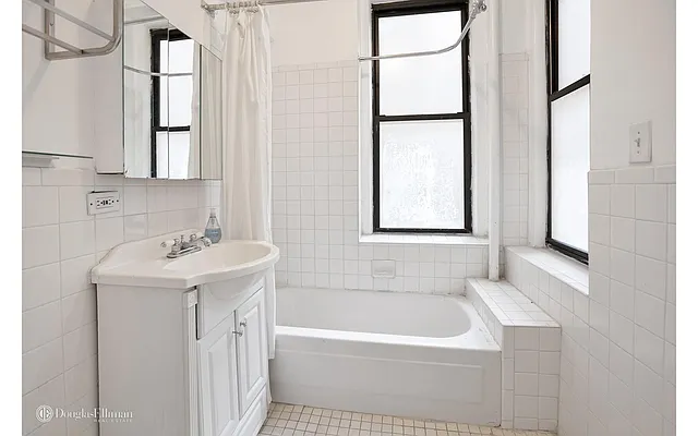 Rented by Douglas Elliman | media 31