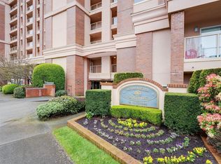 75 Songhees Rd #104, Victoria, BC V9A7M5