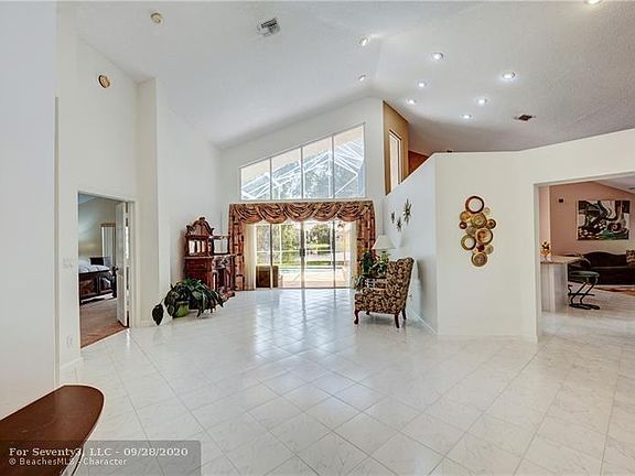 4th image of 5169 Chardonnay Dr