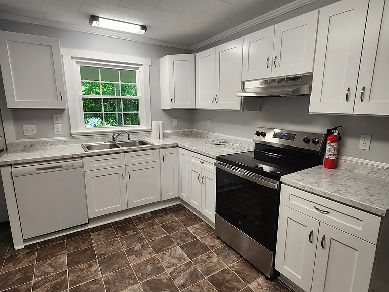204 Shryer Rd — Photo 3