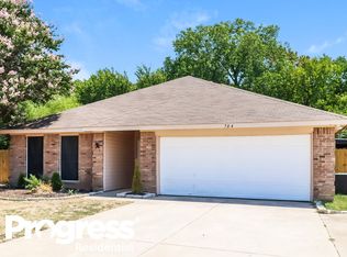 704 Mimosa Trl, Cedar Hill, TX 75104