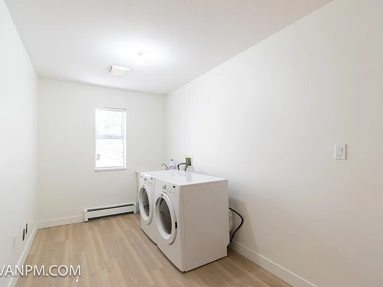 66XX Nolan St — Photo 8
