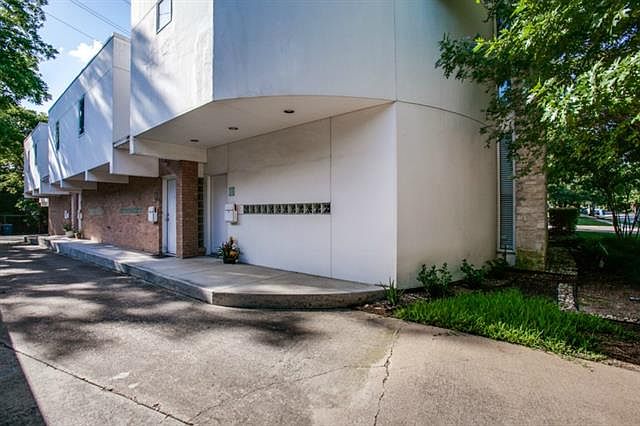 1st image of 4251 Buena Vista St APT 1