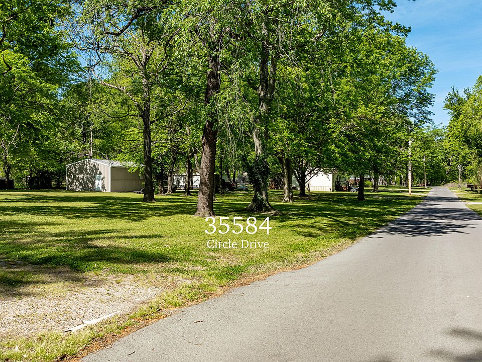 1st image of 35584 Circle Dr