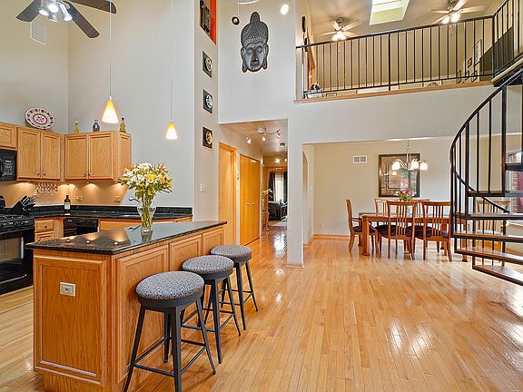 5th image of 22019 Jordan Ln