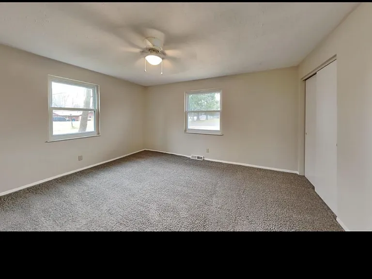 205 Cameron Dr — Photo 6