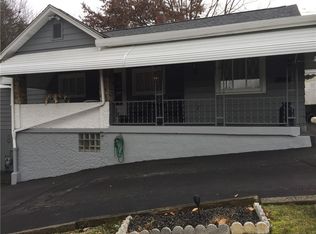 1712 Lowell St, Natrona Heights, PA