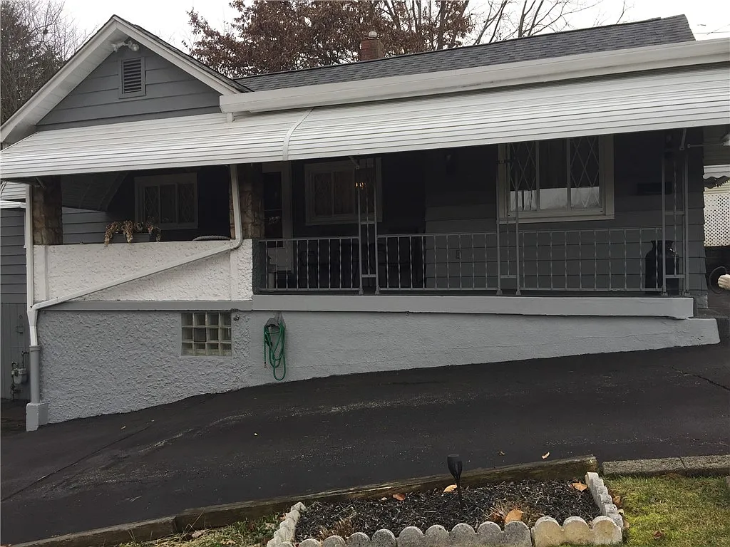 1712 Lowell St photo 1