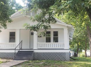 212 E Gordon St, Marshall, MO 65340