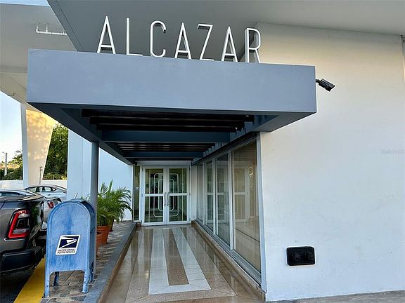 2nd image of 1802 Alcazar #404