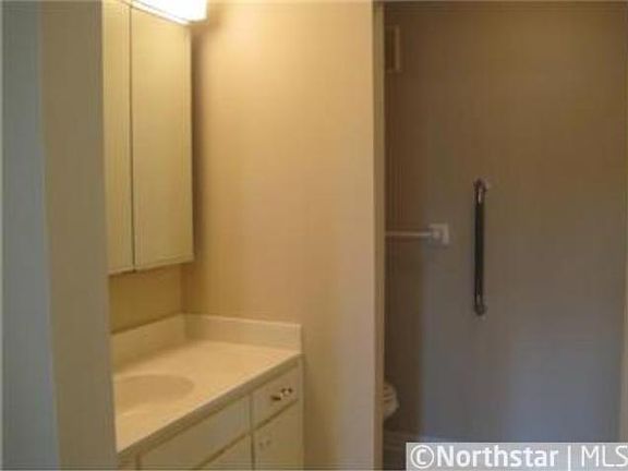 5th image of 5120 W 102nd St APT 106
