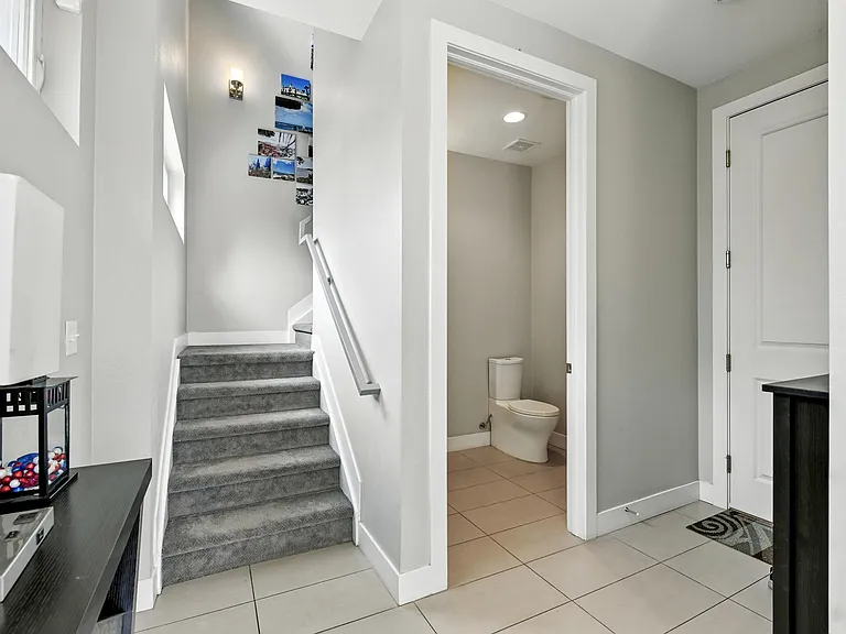 3433 W 16th Ave — Photo 2