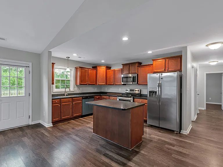 202 Cottage Brook Ct — Photo 9