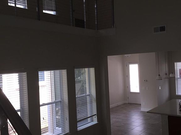 4th image of 14204 Walcott Ave