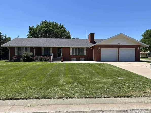 102 Mercury Ave, Kinsley, KS 67547