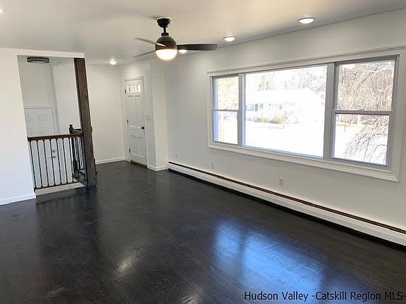 4th image of 13 Blue Hills Dr