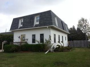 1211 S 31st St, Manitowoc, WI 54220