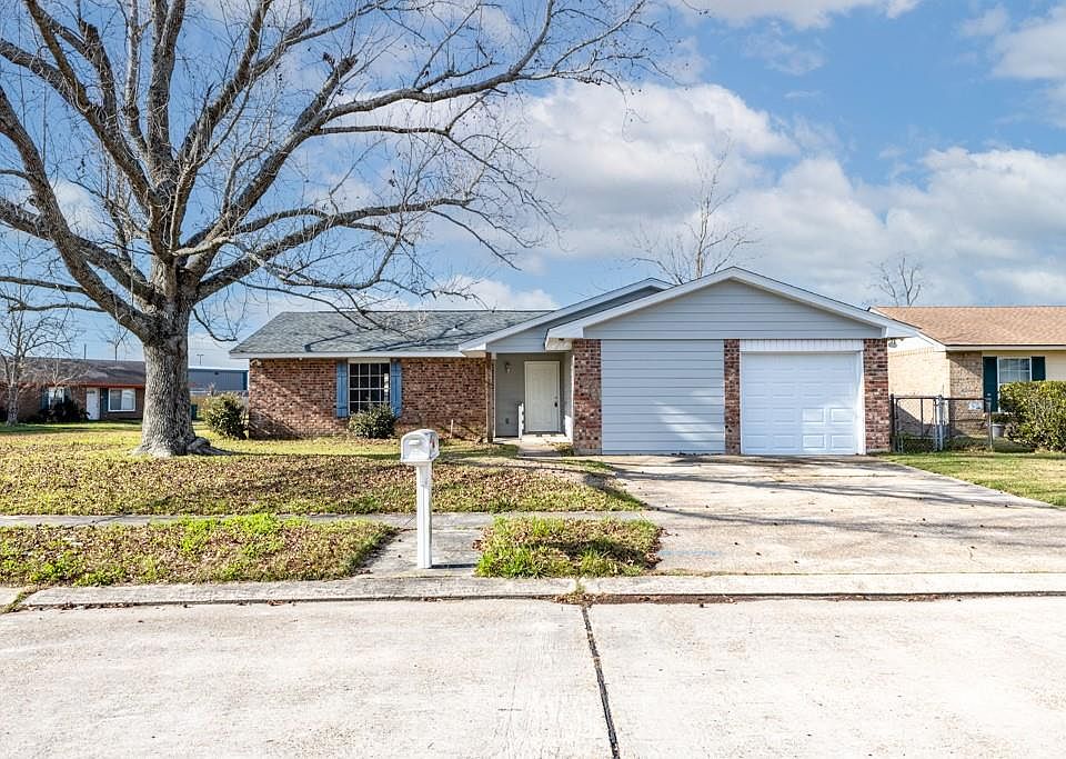 1st image of 1501 Natchez Ln