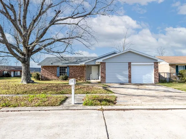 1501 Natchez Ln, La Place, LA 70068