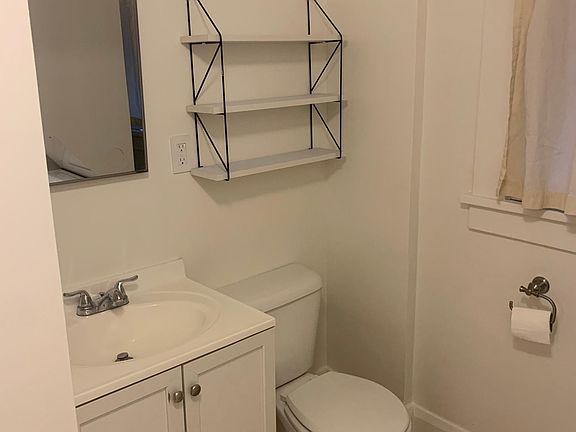 5th image of 919 N Oakland Ave #1/2