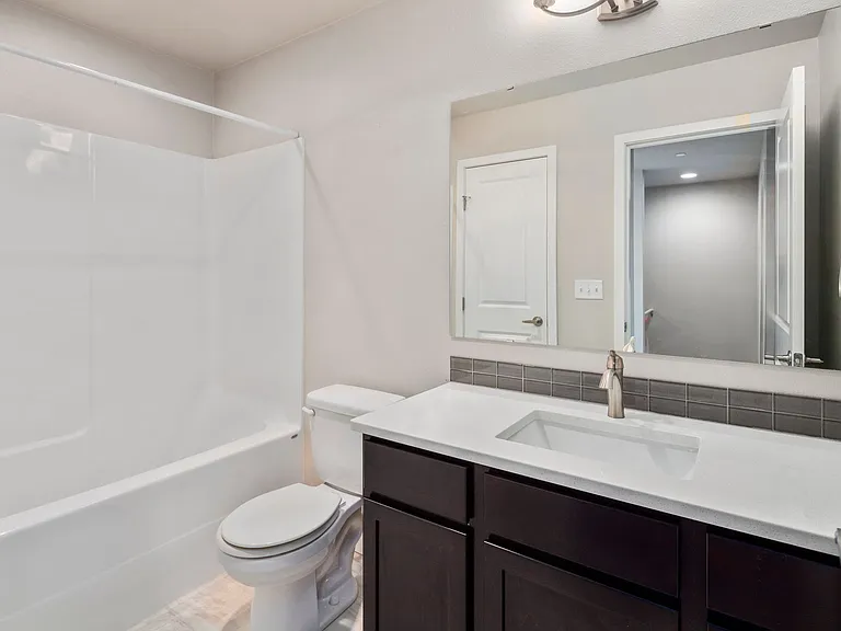 Rainier View Court Townhomes — Photo 14