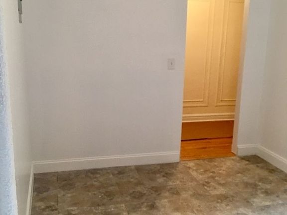 4th image of 4877 Broadway APT 2G