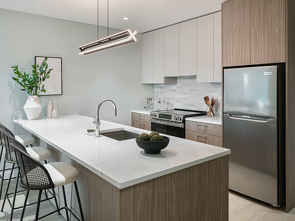 3rd image of 1057 Atlantic Ave #809