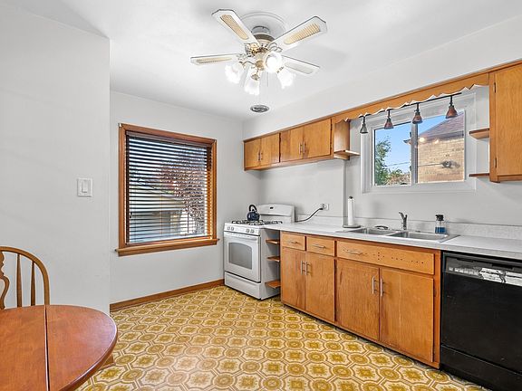 5th image of 1222 Morgan Ave